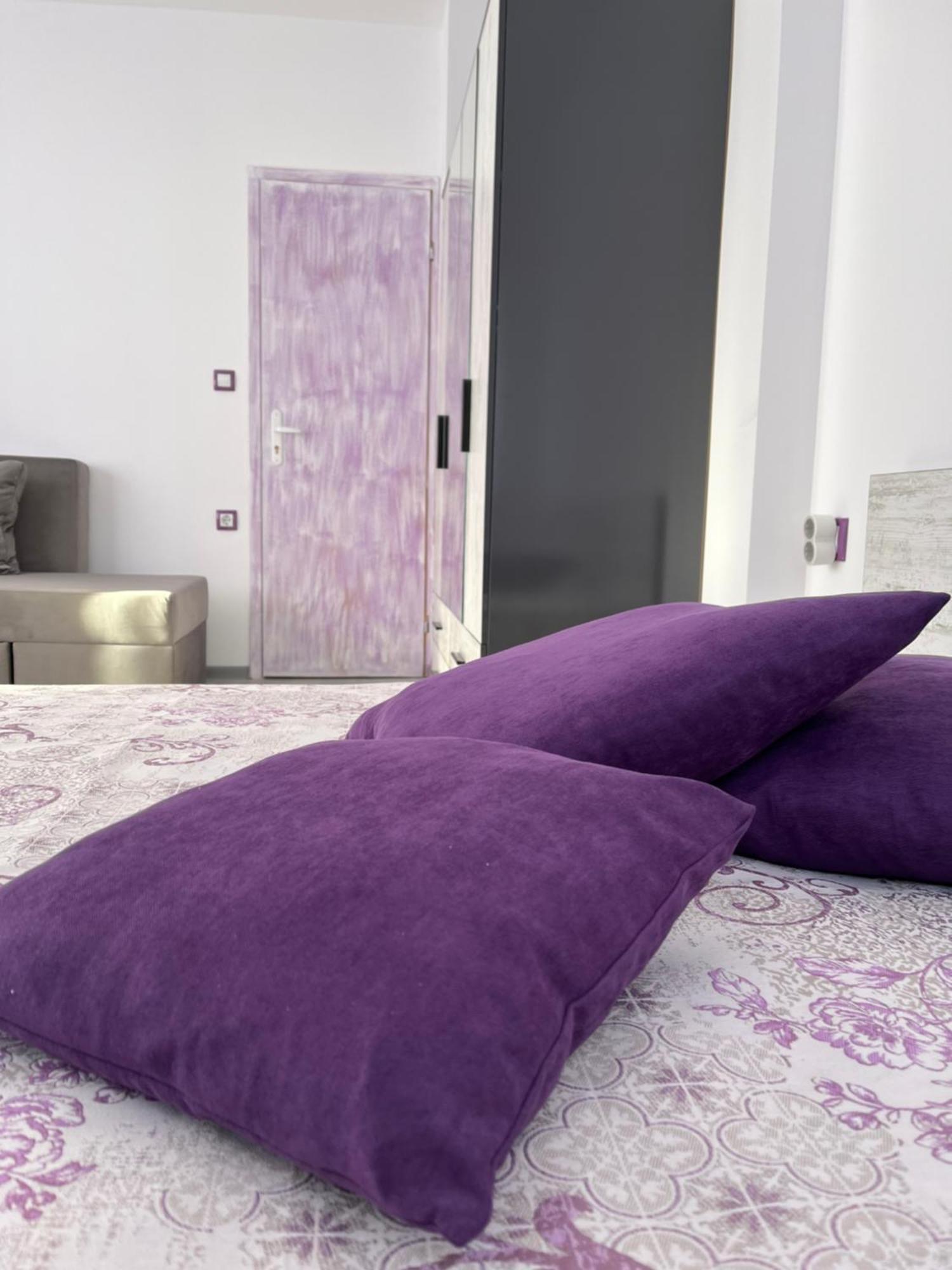 Purple Studios Veliko Tărnovo Esterno foto